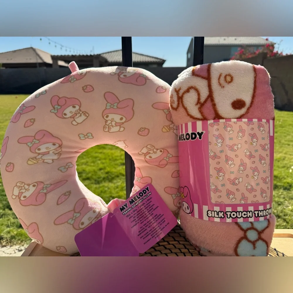 My Melody Travel Essentials Bundle - Picture 3 of 6